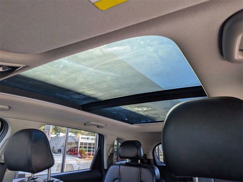 Used 2023 Kia Sorento X-Line EX image 21