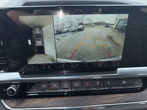 Used 2024 GMC Sierra 1500 SLT w/ SLT Premium Plus Package image 18