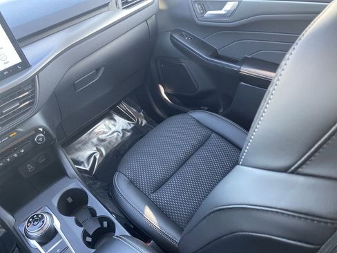 New 2026 Ford Escape SE image 14