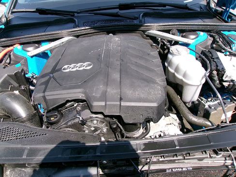 Used 2021 Audi A4 2.0T Premium AWD/4WD image 9