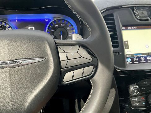 Used 2023 Chrysler 300 S image 24