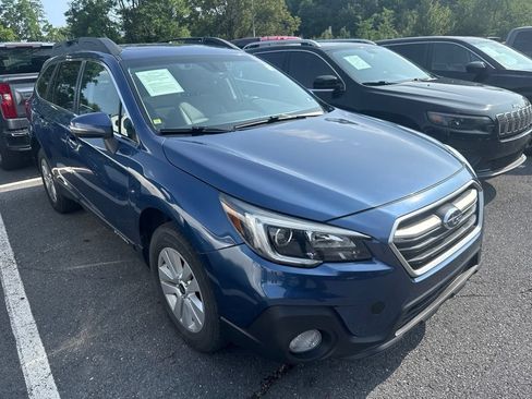 Used 2019 Subaru Outback 2.5i Premium AWD/4WD image 1