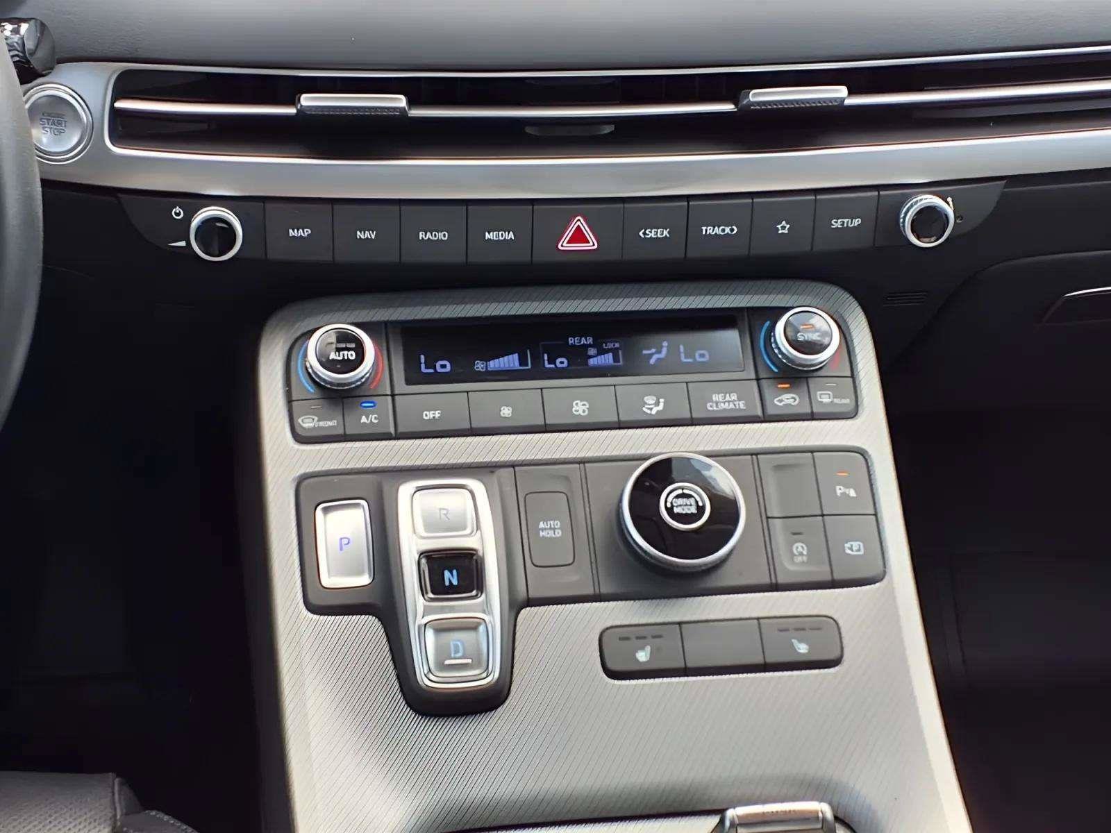 Certified 2025 Hyundai Palisade XRT FWD image 13