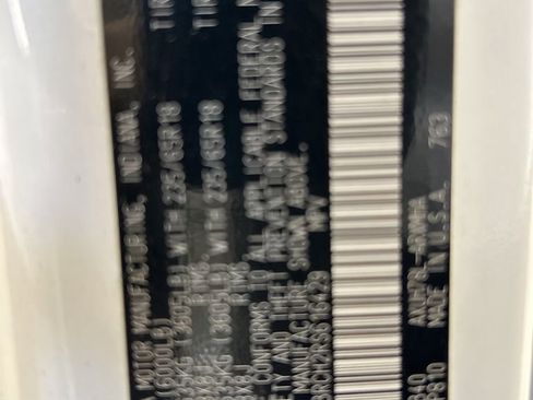 Used 2024 Toyota Highlander XLE image 47