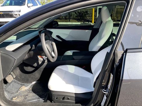 Used 2025 Tesla Model 3 Long Range image 24