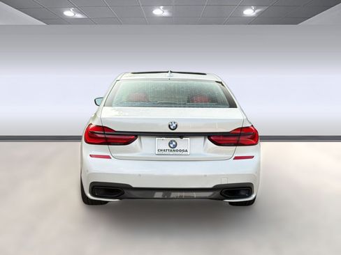 Used 2019 BMW 740i w/ Executive Package RWD image 10