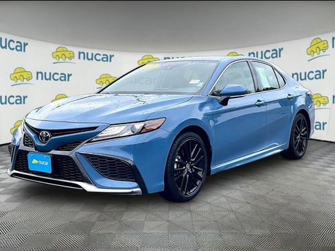 Used 2024 Toyota Camry XSE FWD image 3