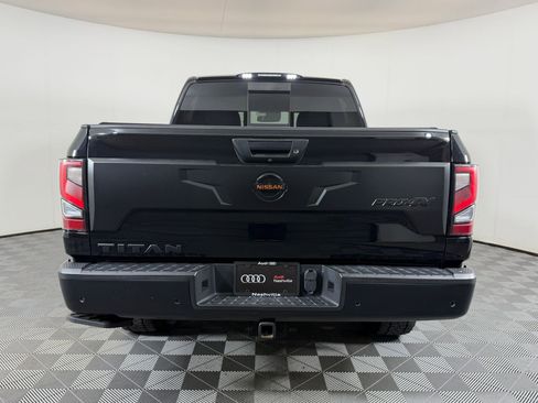 Used 2020 Nissan Titan PRO-4X w/ Pro-4x Convenience Package AWD/4WD image 10