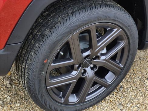 New 2026 Jeep Compass Latitude AWD/4WD image 8