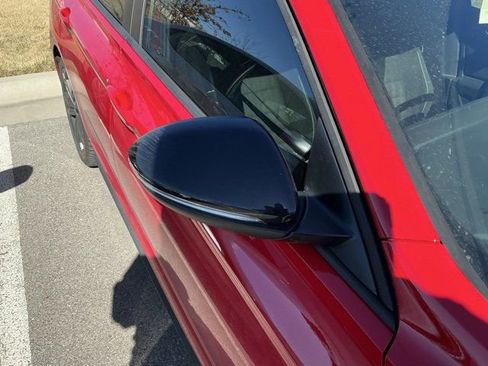 Used 2019 Volkswagen Jetta GLI image 24