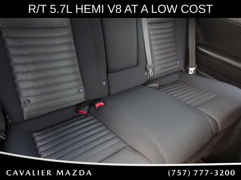Used 2013 Dodge Challenger R/T RWD image 13