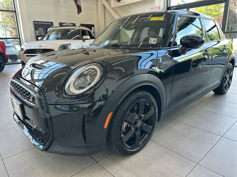 Certified 2024 MINI Cooper S FWD image 1