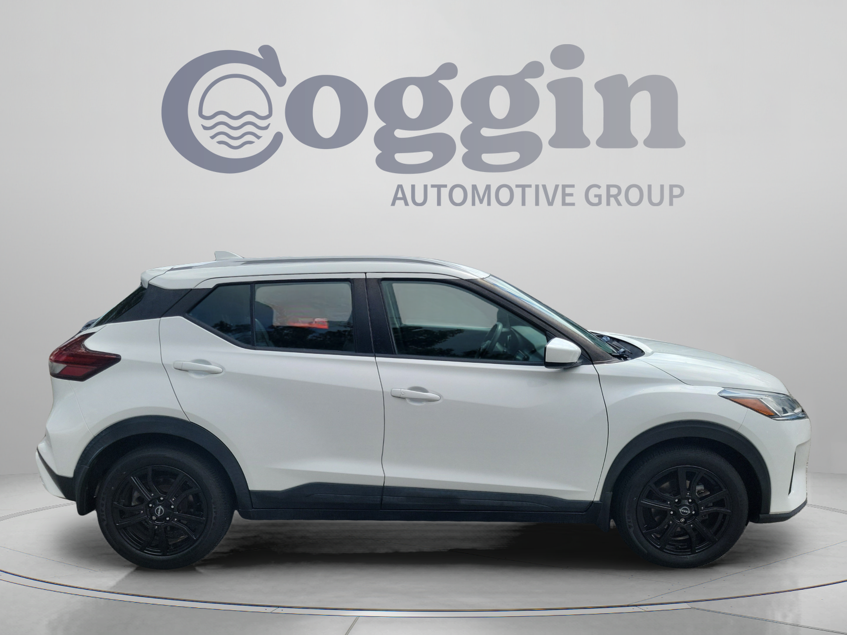 Certified 2022 Nissan Kicks SV FWD image 4