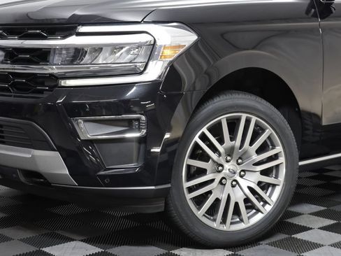 Used 2023 Ford Expedition Max Limited AWD/4WD image 3