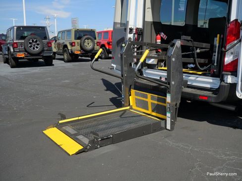 Used 2020 Ford Transit 150 XL image 11