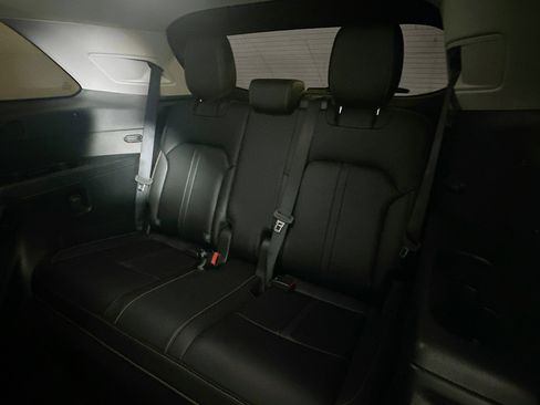 Used 2025 MAZDA CX-90 3.3 Turbo w/ Preferred Package image 31