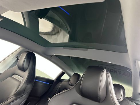 Used 2024 Tesla Model 3 Performance AWD/4WD image 7