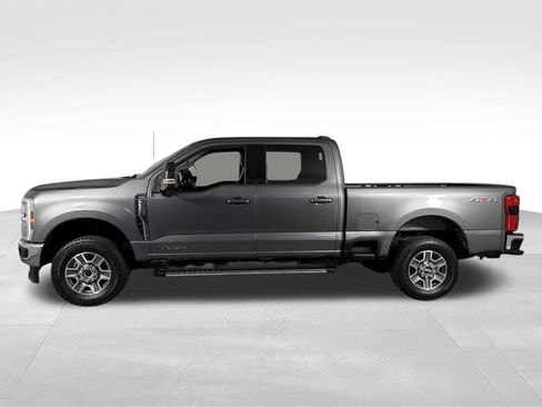 Used 2025 Ford F250 Lariat AWD/4WD image 7
