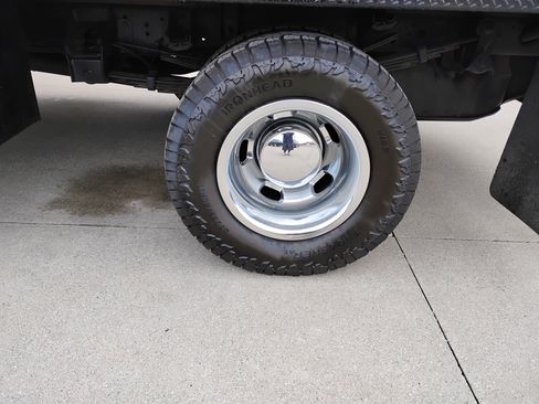 Used 2017 RAM 3500 Tradesman w/ Chrome Appearance Group image 16