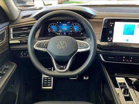 New 2026 Volkswagen Atlas SEL Premium R-Line image 4