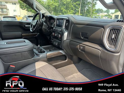 Used 2021 Chevrolet Silverado 1500 LT Trail Boss w/ Bed Protection Package AWD/4WD image 28