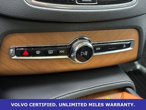 Certified 2024 Volvo XC90 B6 Plus w/ Protection Package Premier image 16