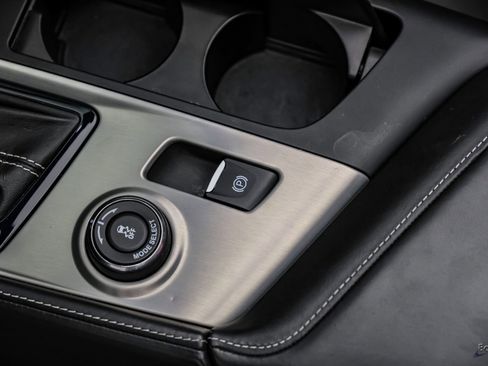 Used 2015 Chevrolet Corvette Z06 w/ 3LZ Preferred Equipment Group image 67