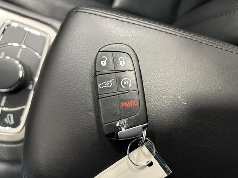 Used 2021 Jeep Grand Cherokee Limited w/ Trailer Tow Group IV AWD/4WD image 27