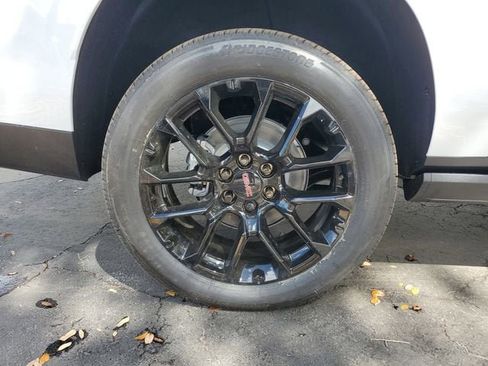 New 2026 GMC Yukon XL Denali w/ Sun & Power Step Package AWD/4WD image 6