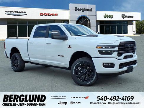 New 2026 RAM 2500 Laramie AWD/4WD image 1