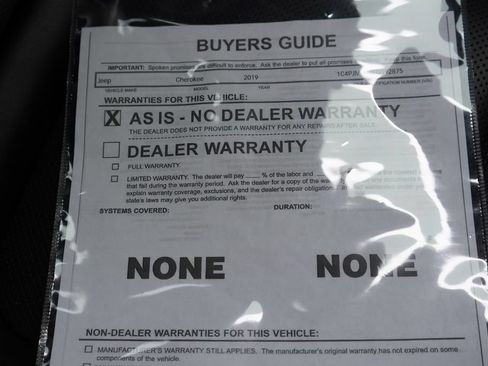 Used 2019 Jeep Cherokee Overland w/ Technology Group AWD/4WD image 40