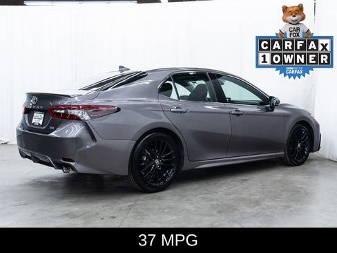 Used 2024 Toyota Camry XSE FWD image 6