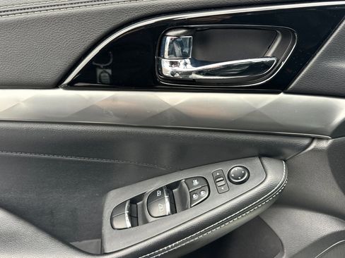 Used 2020 Nissan Maxima 3.5 SL w/ Floor Mat Group image 11