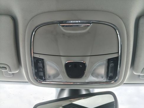 Used 2019 Jeep Cherokee Trailhawk w/ Comfort & Convenience Group AWD/4WD image 34
