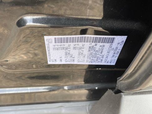 Used 2025 Nissan Rogue SV FWD image 34