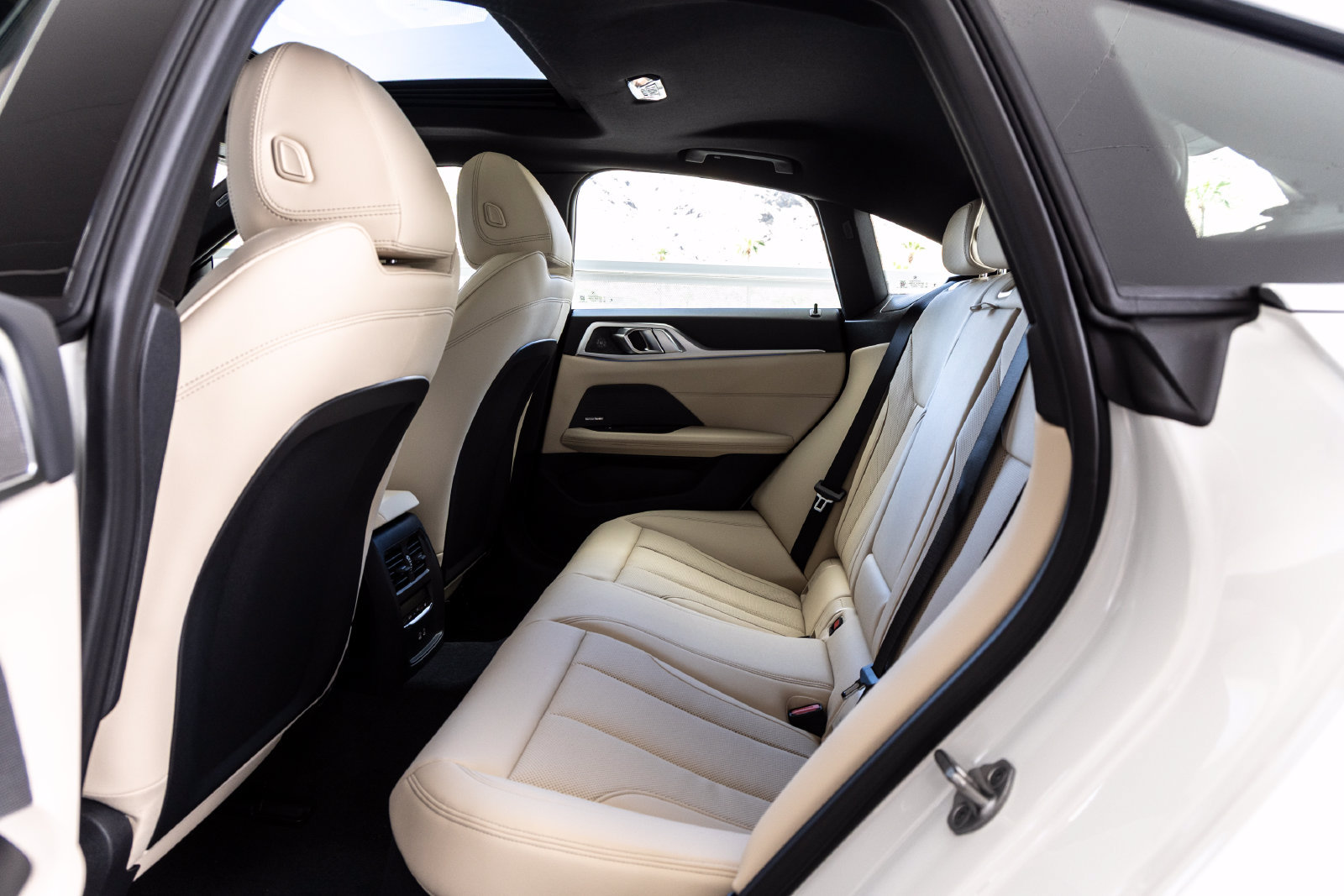 New 2026 BMW i4 eDrive40 w/ Premium Package RWD image 20