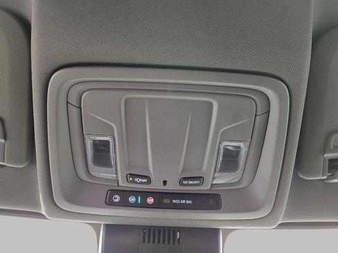 Used 2024 Chevrolet Silverado 1500 LT image 18