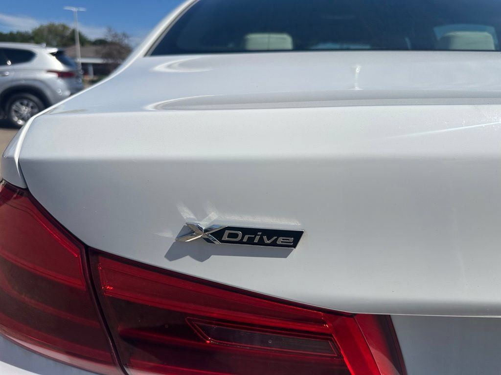 Used 2017 BMW 540i xDrive AWD/4WD image 7