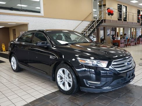 Used 2016 Ford Taurus SEL w/ Equipment Group 201A image 19