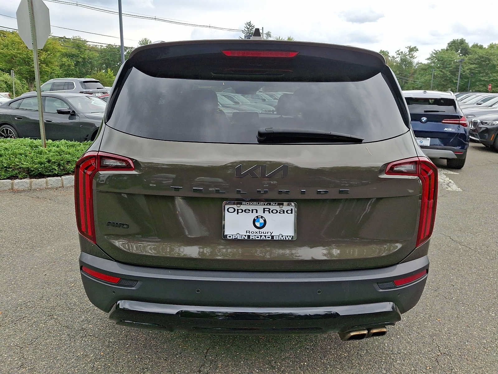 Used 2022 Kia Telluride EX w/ EX Premium Package AWD/4WD image 6