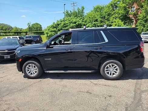 Used 2022 Chevrolet Tahoe LT w/ Luxury Package AWD/4WD image 21