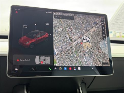 Used 2021 Tesla Model Y Long Range AWD/4WD image 41