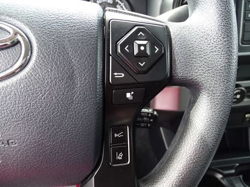 Used 2019 Toyota Tacoma SR RWD image 18