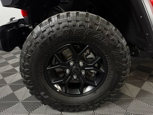 Used 2025 Jeep Wrangler Unlimited Sport AWD/4WD image 11