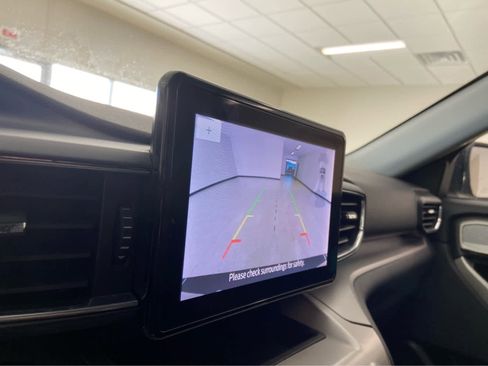 Used 2023 Ford Explorer XLT w/ Equipment Group 202A image 36