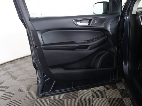 Used 2022 Ford Edge SE image 19