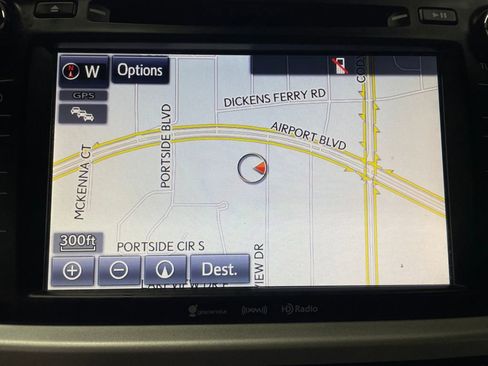 Used 2019 Toyota Highlander SE image 24