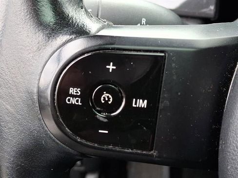 Used 2022 MINI Cooper 4-Door Hardtop image 22