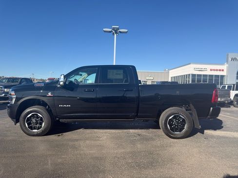 New 2026 RAM 2500 Laramie AWD/4WD image 5