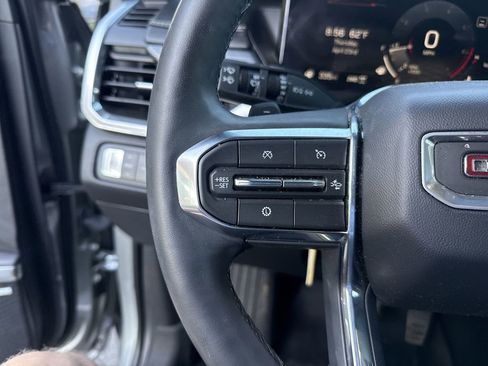 Used 2025 GMC Acadia Elevation w/ Elevation Premium Package AWD/4WD image 16